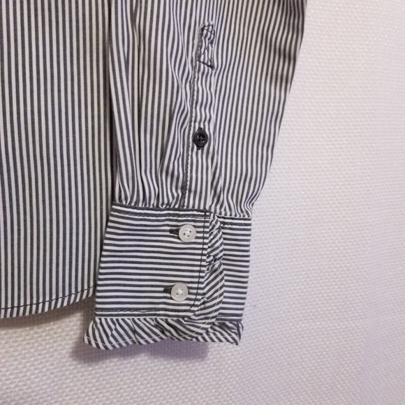 American Eagle S Blue White stripe‎ button up shirt - Picture 4 of 8